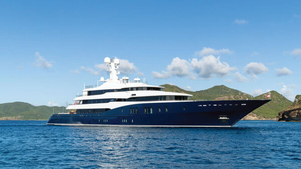 yacht
